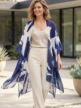 NWT Moss Rose Blue & White Abstract Print Viscose Kimono